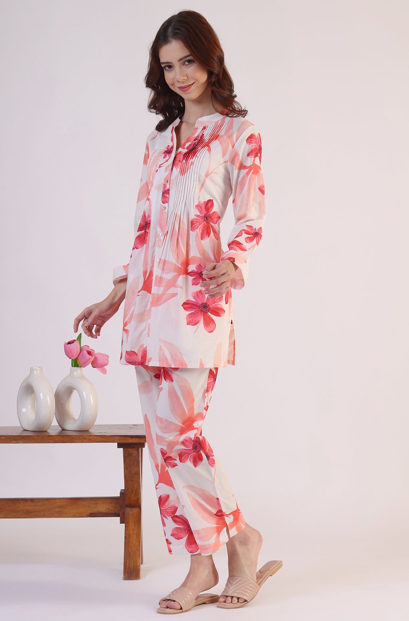 White Bold Floral Printed Pure Cotton Tunic and Straight Pants Co-ord Set - Image 8
